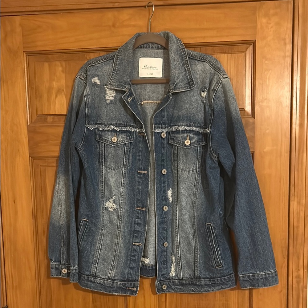 KanCan Blue Jean Jacket Distressed Denim jacket. Large. EUC